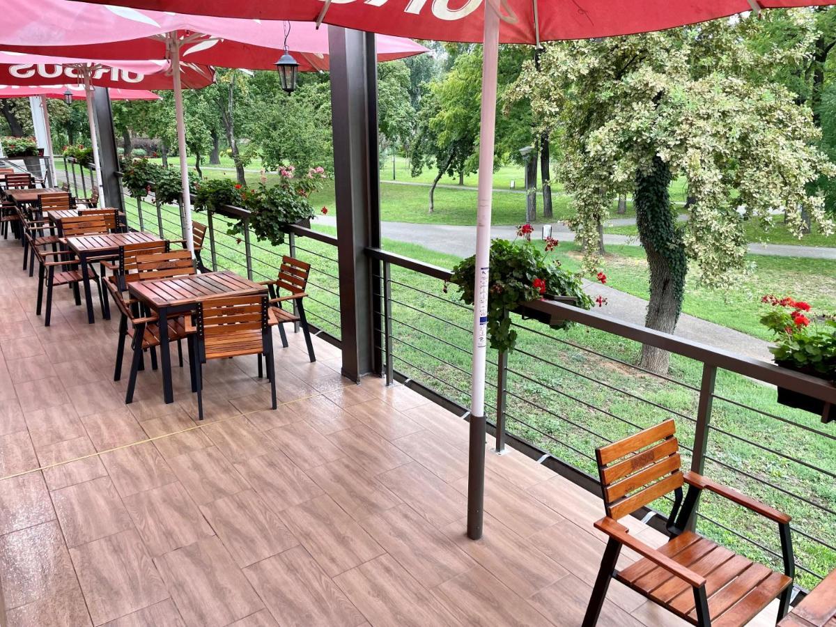 Nh Timisoara Hotel Exterior photo