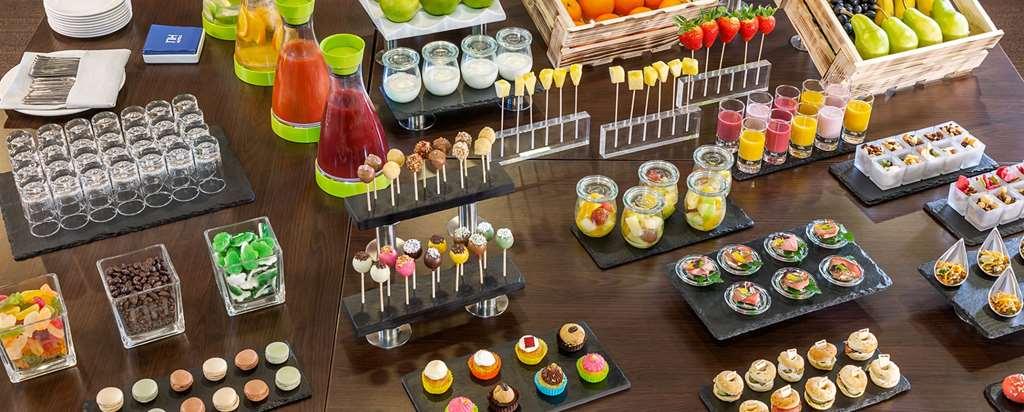 Nh Timisoara Hotel Restaurant photo