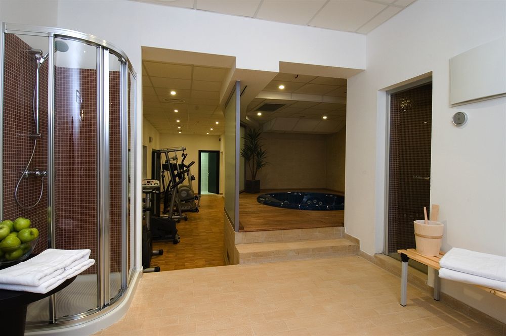 Nh Timisoara Hotel Exterior photo